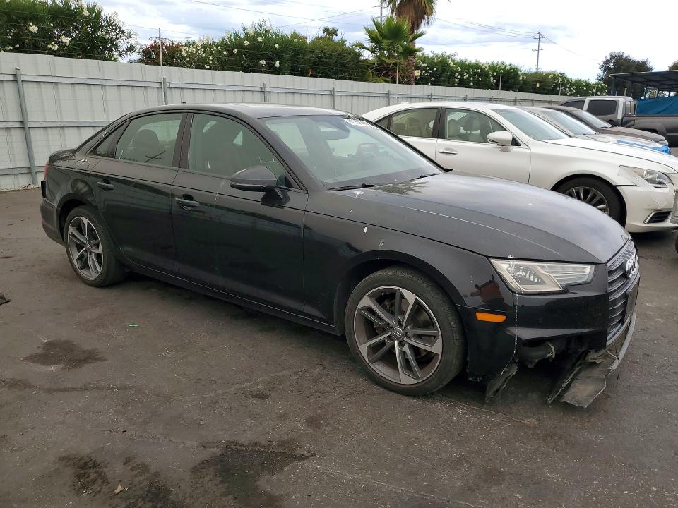 Photo 4 from auction – 2019 AUDI A4 with VIN WAUGMAF42KN013614