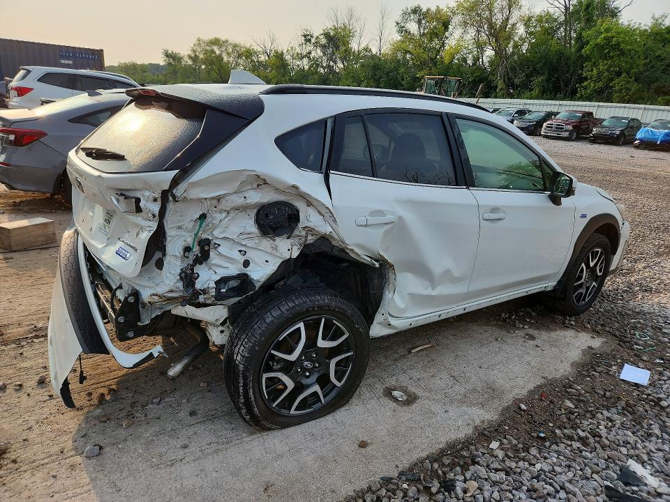 Photo 3 from auction – 2019 SUBARU CROSSTREK with VIN JF2GTDNC2KH342913