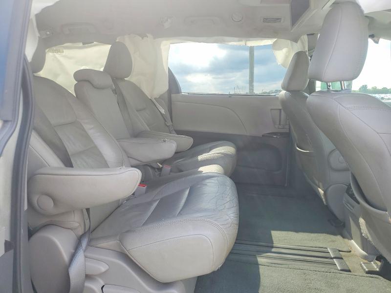 Photo 11 from auction – 2017 TOYOTA SIENNA with VIN 5TDYZ3DC5HS770704