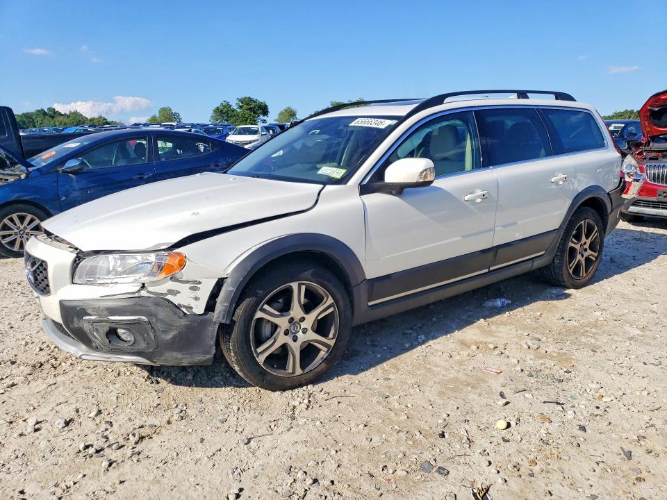 VOLVO XC70 2015 with VIN YV4902NK3F1223243 - Photo from auction