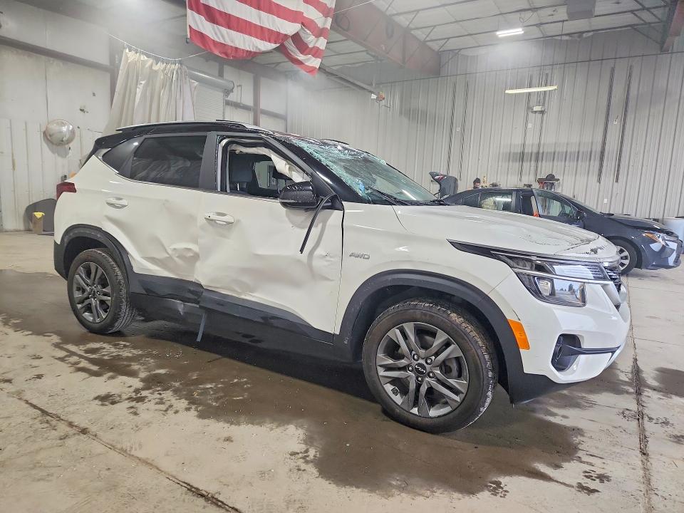 Photo 4 from auction – 2022 KIA SELTOS with VIN KNDEUCAA6N7310008