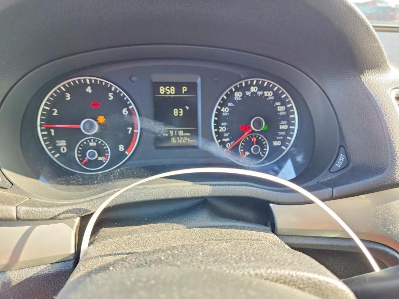 Photo 9 from auction – 2015 VOLKSWAGEN PASSAT with VIN 1VWAT7A35FC046974