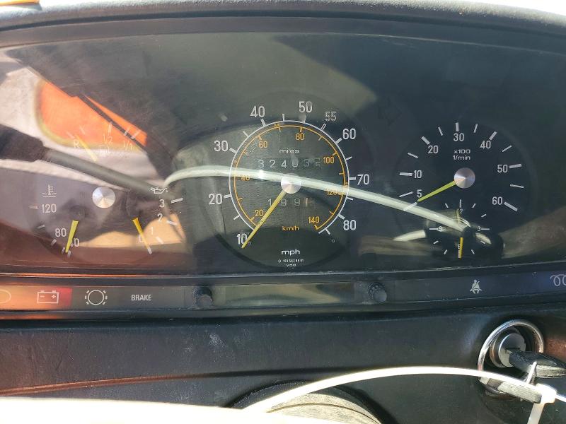 Photo 9 from auction – 1982 MERCEDES-BENZ 300 with VIN WDBAB33A3CB012722