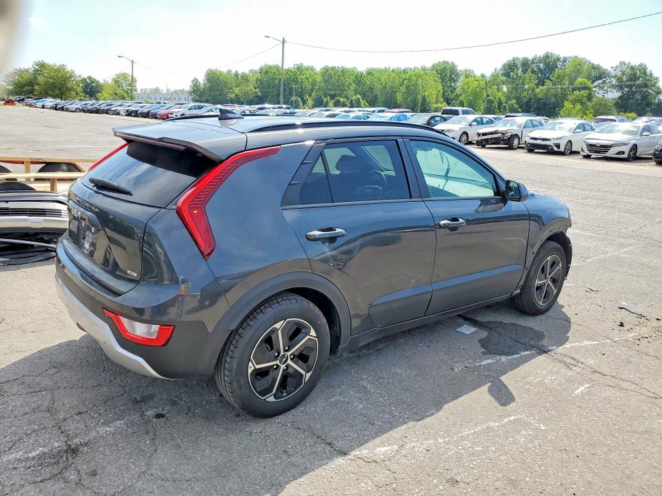 Photo 3 from auction – 2024 KIA NIRO with VIN KNDCP3LE4R5173876