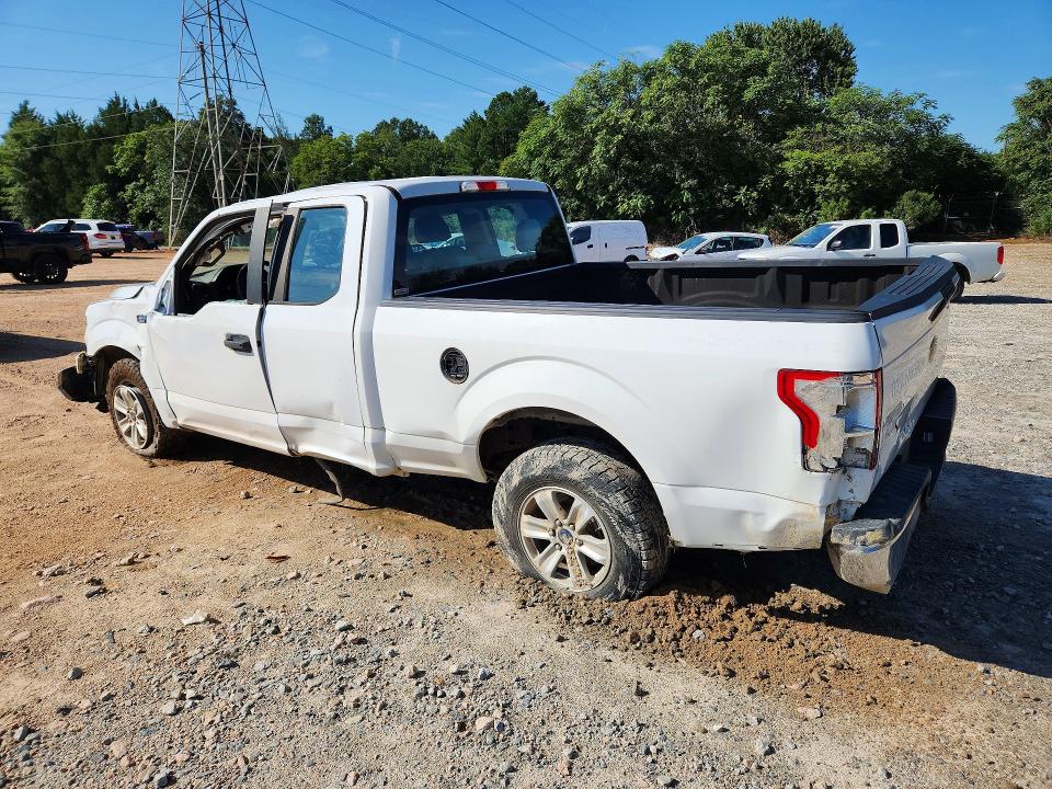 Photo 2 from auction – 2016 FORD F150 with VIN 1FTEX1CF6GFC32018