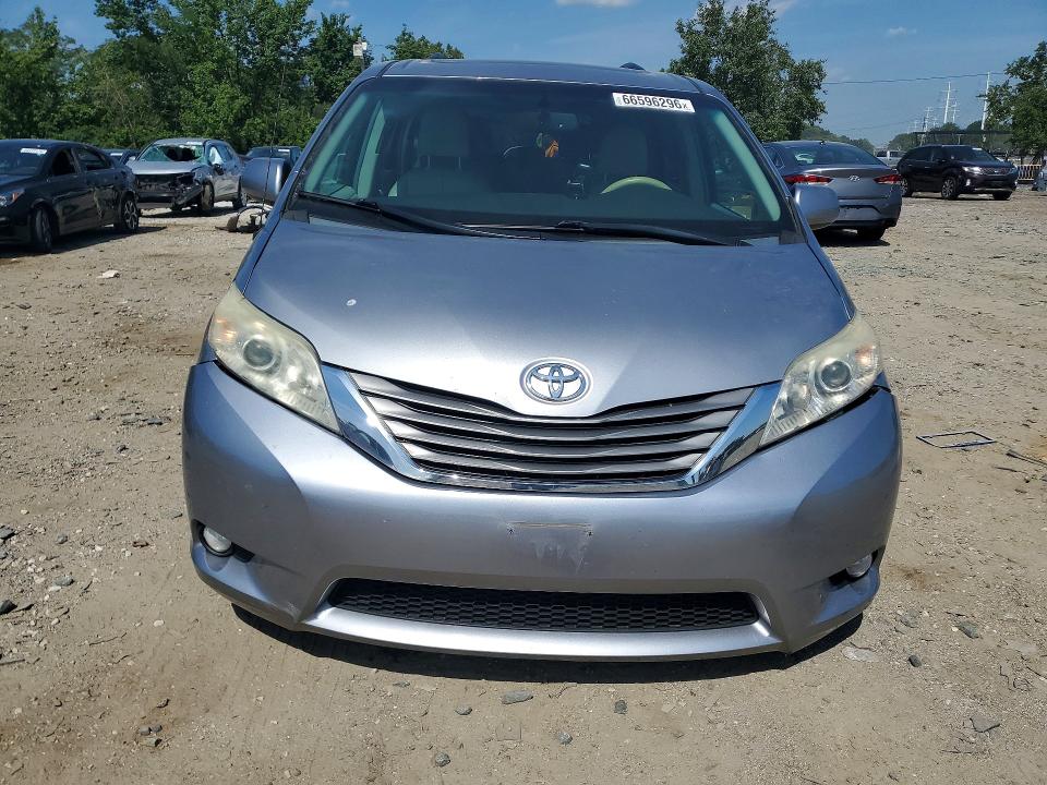 Photo 5 from auction – 2012 TOYOTA SIENNA with VIN 5TDYK3DC2CS242776