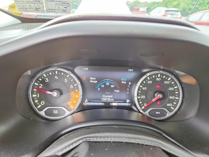 Photo 9 from auction – 2015 JEEP RENEGADE with VIN ZACCJBCT0FPB54147