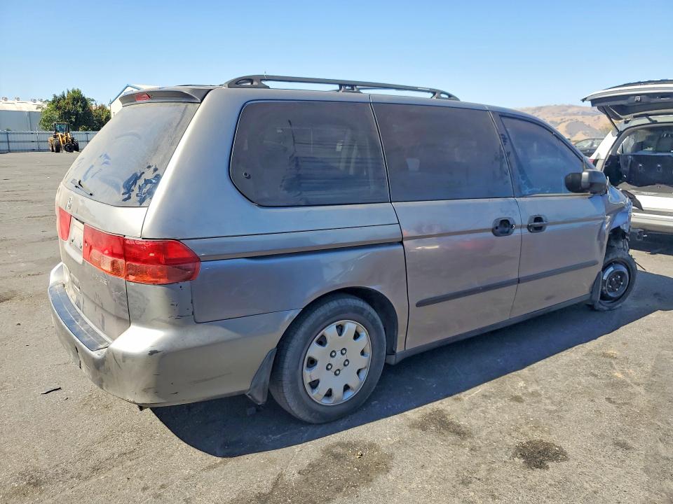 Photo 3 from auction – 2000 HONDA ODYSSEY with VIN 2HKRL1859YH562773