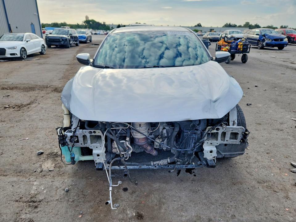 Photo 5 from auction – 2018 HONDA CIVIC with VIN 2HGFC2F59JH572330