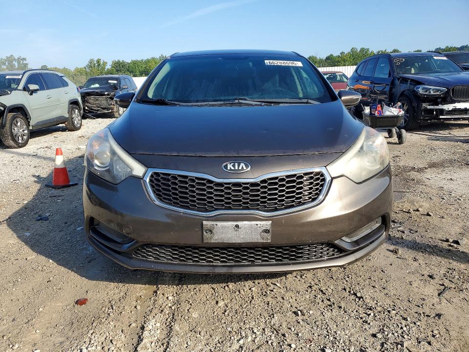 Photo 5 from auction – 2014 KIA FORTE with VIN KNAFX4A60E5218026