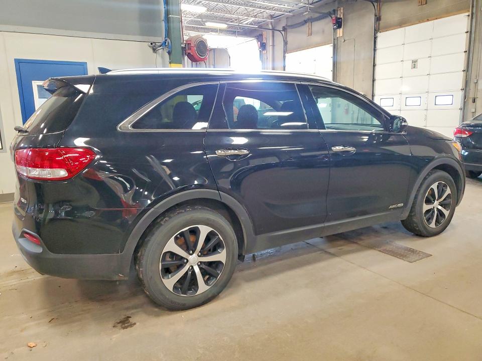 Photo 3 from auction – 2017 KIA SORENTO with VIN 5XYPHDA56HG234688
