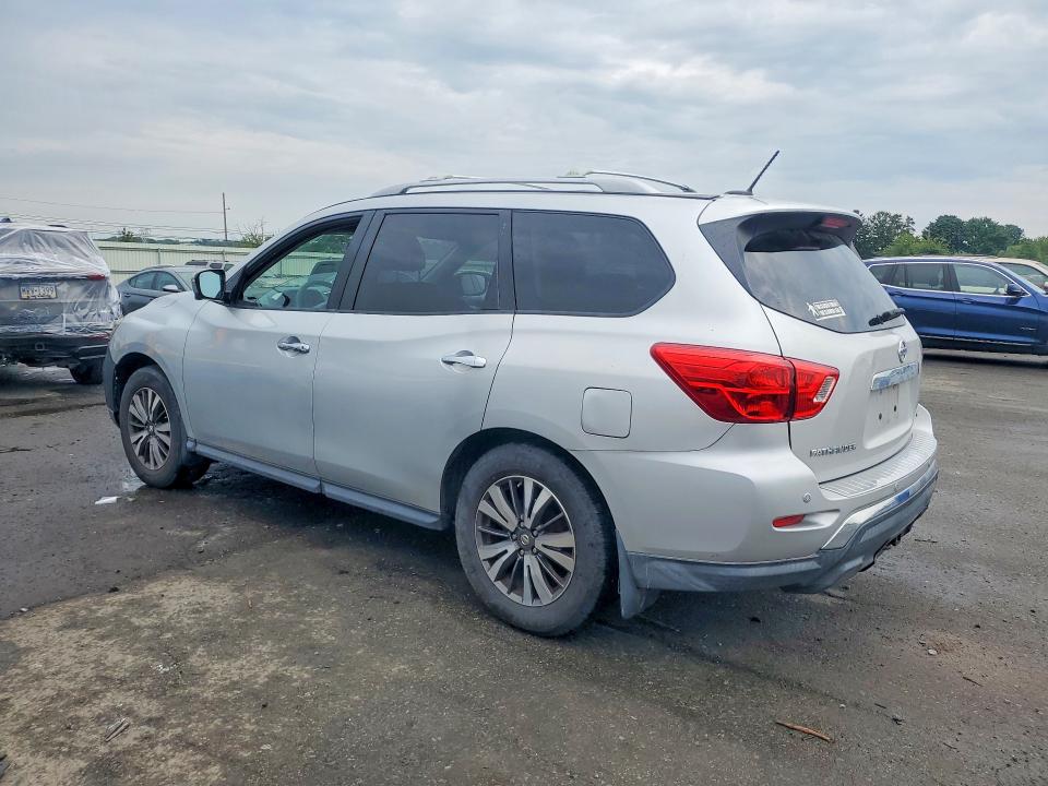 Photo 2 from auction – 2017 NISSAN PATHFINDER with VIN 5N1DR2MN0HC670758