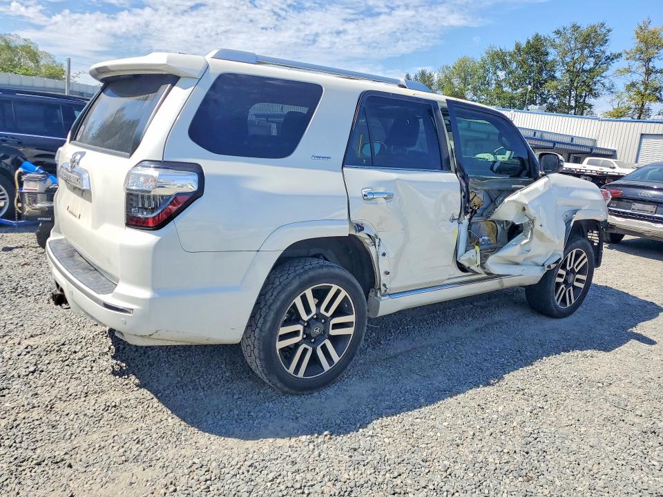 Photo 3 from auction – 2016 TOYOTA 4RUNNER with VIN JTEBU5JR4G5296253