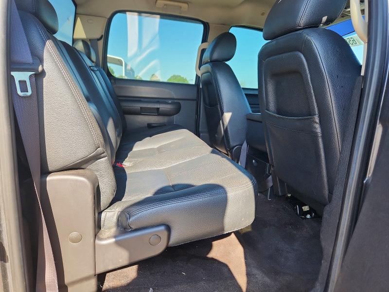 Photo 10 from auction – 2011 GMC SIERRA with VIN 3GTP2VE3XBG279335