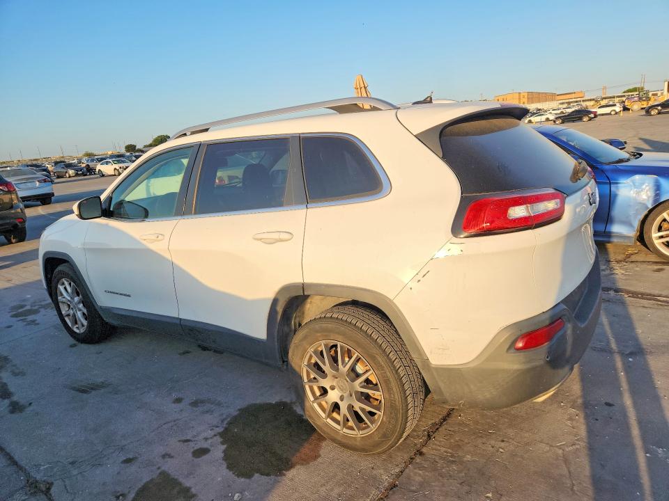 Photo 2 from auction – 2015 JEEP CHEROKEE with VIN 1C4PJLCS2FW596972