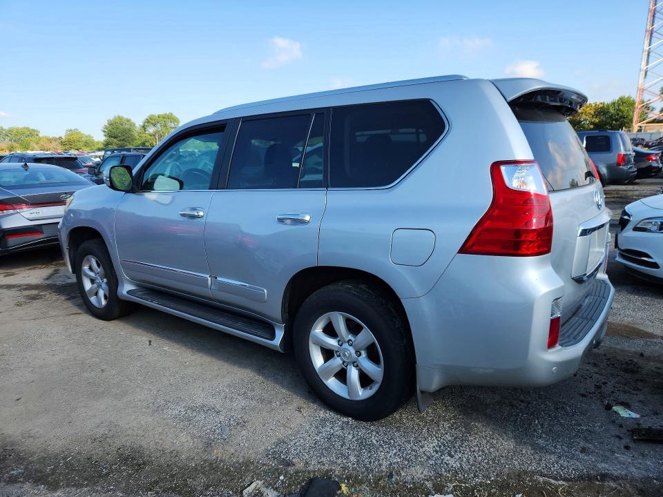 Photo 2 from auction – 2011 LEXUS GX with VIN JTJJM7FX2B5021473