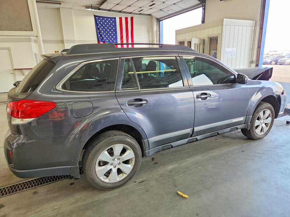 Photo 3 from auction – 2012 SUBARU OUTBACK with VIN 4S4BRBAC9C3289865