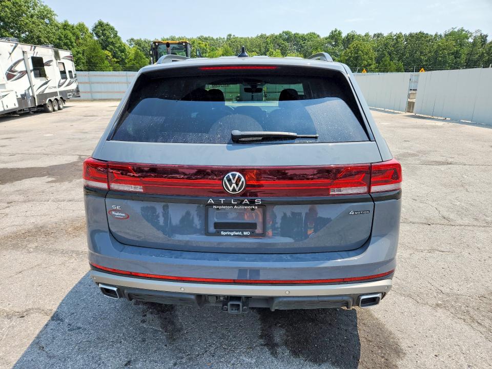 Снимка 6 от търг – 2024 VOLKSWAGEN ATLAS с VIN 1V2CR2CA3RC600671