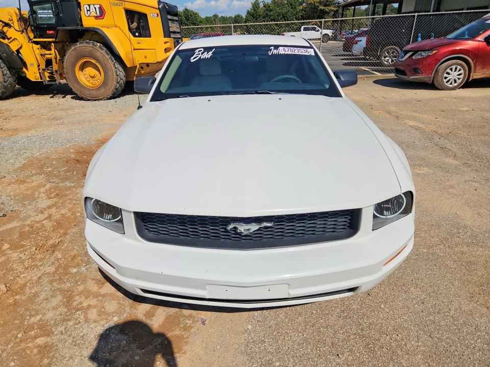 Photo 5 from auction – 2005 FORD MUSTANG with VIN 1ZVFT80N055154758
