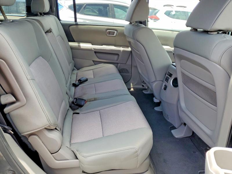Photo 11 from auction – 2011 HONDA PILOT with VIN 5FNYF3H40BB041968