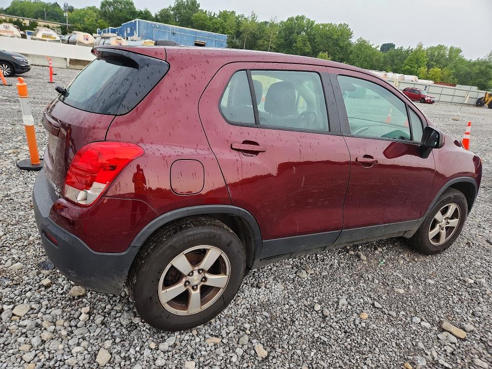 Photo 3 from auction – 2016 CHEVROLET TRAX with VIN 3GNCJNSB8GL241752