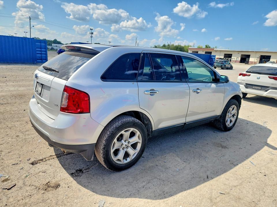 Photo 3 from auction – 2011 FORD EDGE with VIN 2FMDK3JC6BBB65974