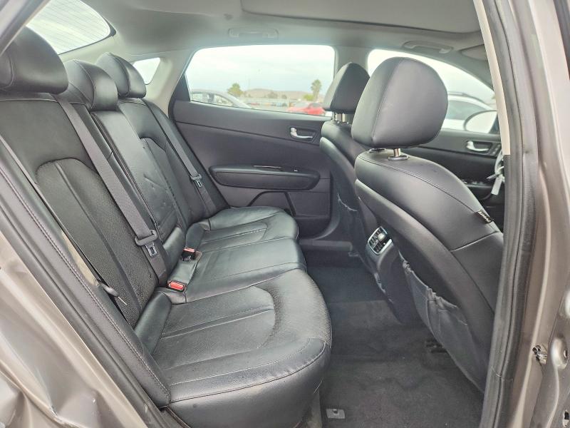 Photo 10 from auction – 2019 KIA OPTIMA with VIN 5XXGU4L11KG311999