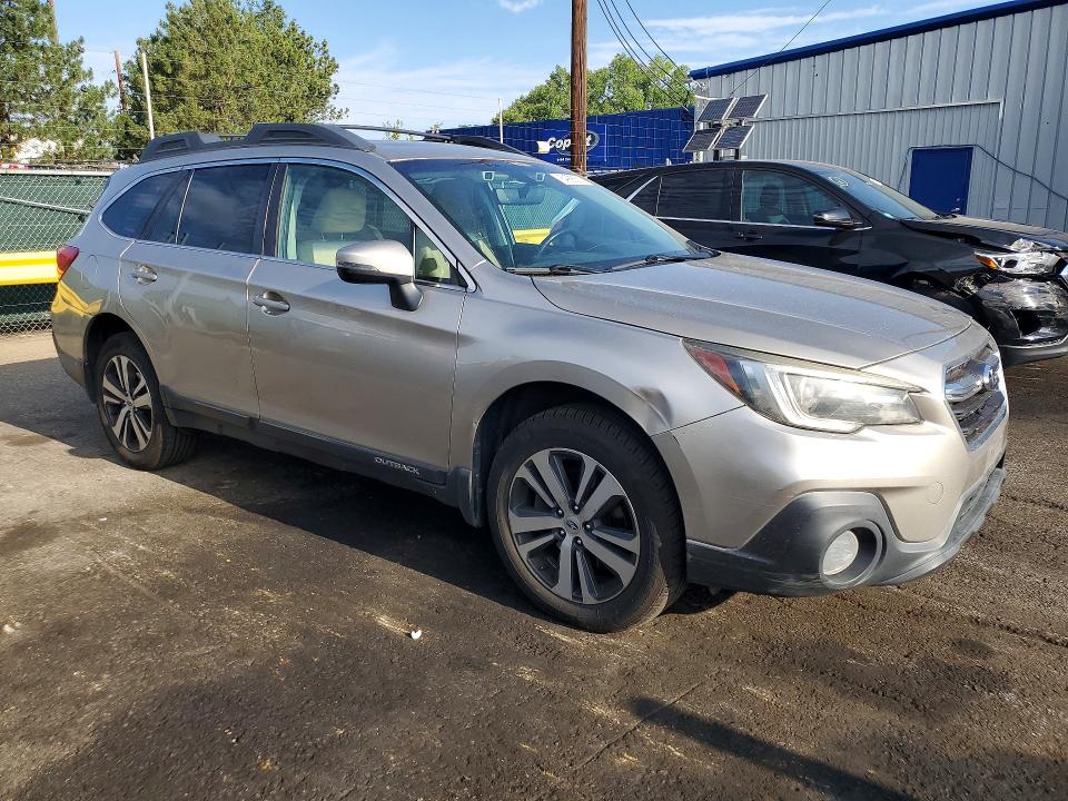 Photo 4 from auction – 2018 SUBARU OUTBACK with VIN 4S4BSENC5J3355406