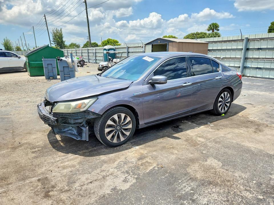 HONDA ACCORD 2014 with VIN 1HGCR6F58EA001733 - Photo from auction