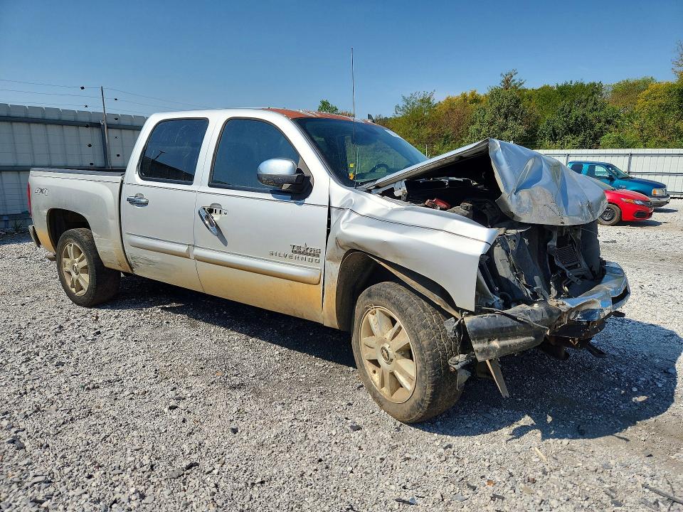 Photo 4 from auction – 2013 CHEVROLET SILVERADO with VIN 3GCPKSE79DG185385
