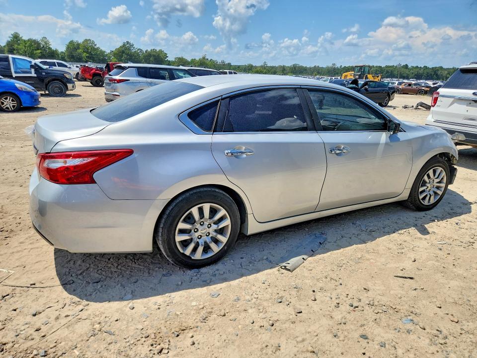 Photo 3 from auction – 2016 NISSAN ALTIMA with VIN 1N4AL3AP3GN337838