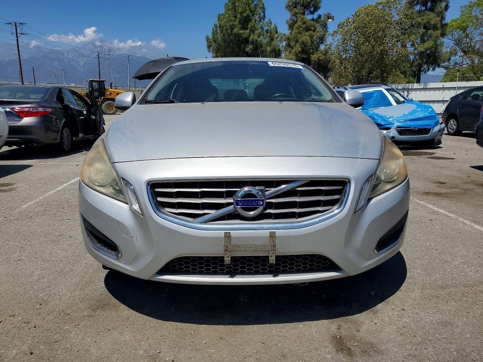 Photo 5 from auction – 2012 VOLVO S60 with VIN YV1622FS0C2036220
