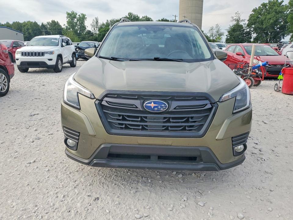 Photo 5 from auction – 2023 SUBARU FORESTER with VIN JF2SKAPC6PH402918