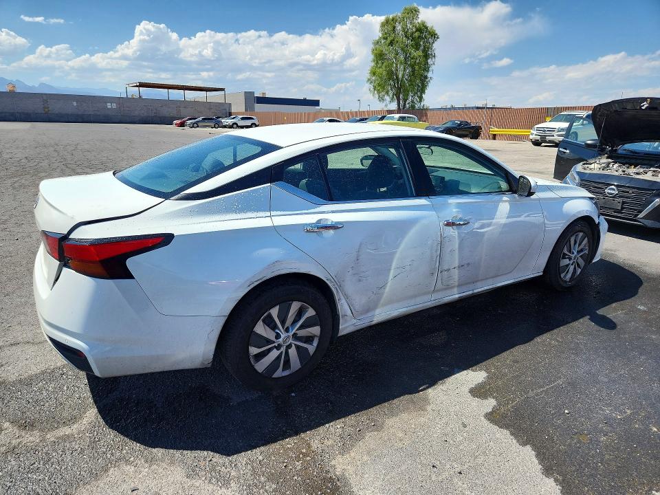 Photo 3 from auction – 2023 NISSAN ALTIMA with VIN 1N4BL4BV0PN330823
