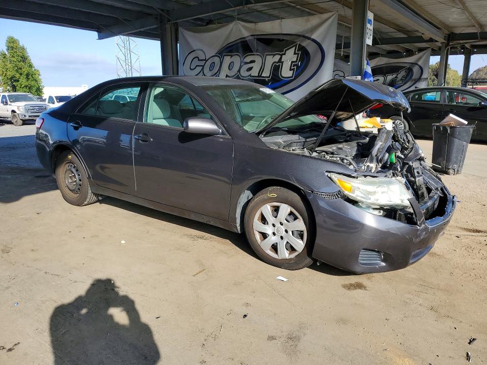 Photo 4 from auction – 2010 TOYOTA CAMRY with VIN 4T1BF3EK2AU043330