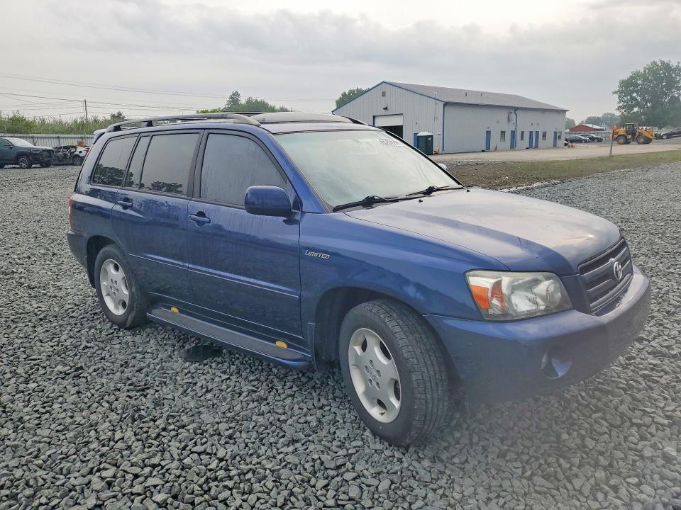 Photo 4 from auction – 2004 TOYOTA HIGHLANDER with VIN JTEDP21A040028527
