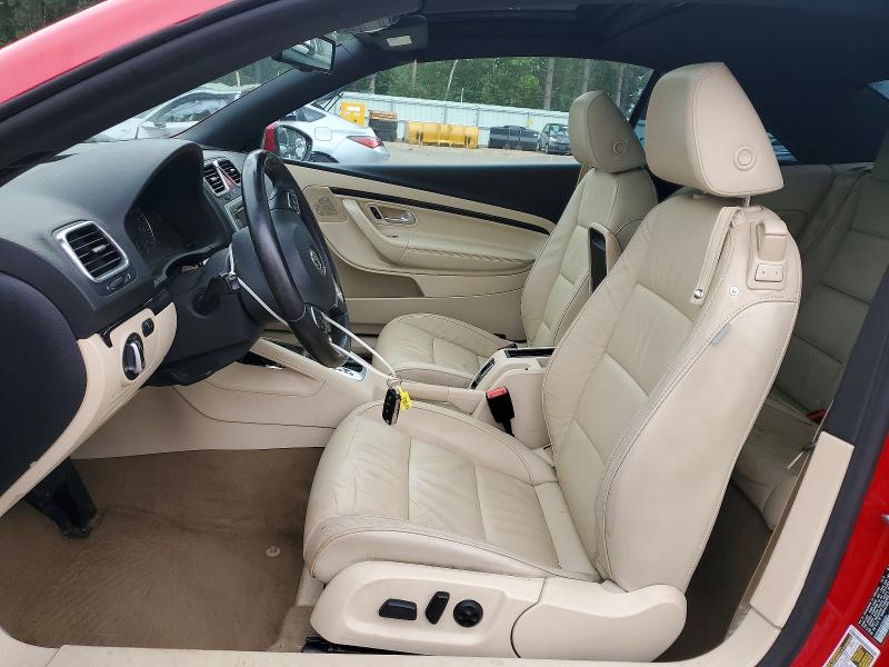 Photo 7 from auction – 2013 VOLKSWAGEN EOS with VIN WVWFW8AH4DV003701