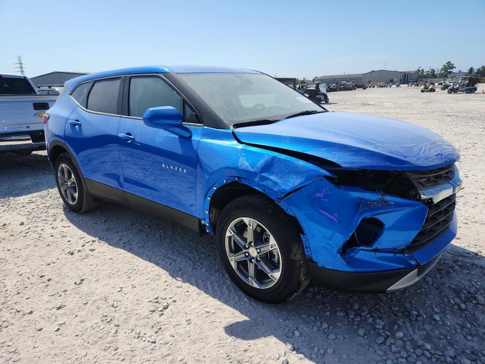 Photo 4 from auction – 2026 CHEVROLET BLAZER with VIN 3GNKBCR48TS168161