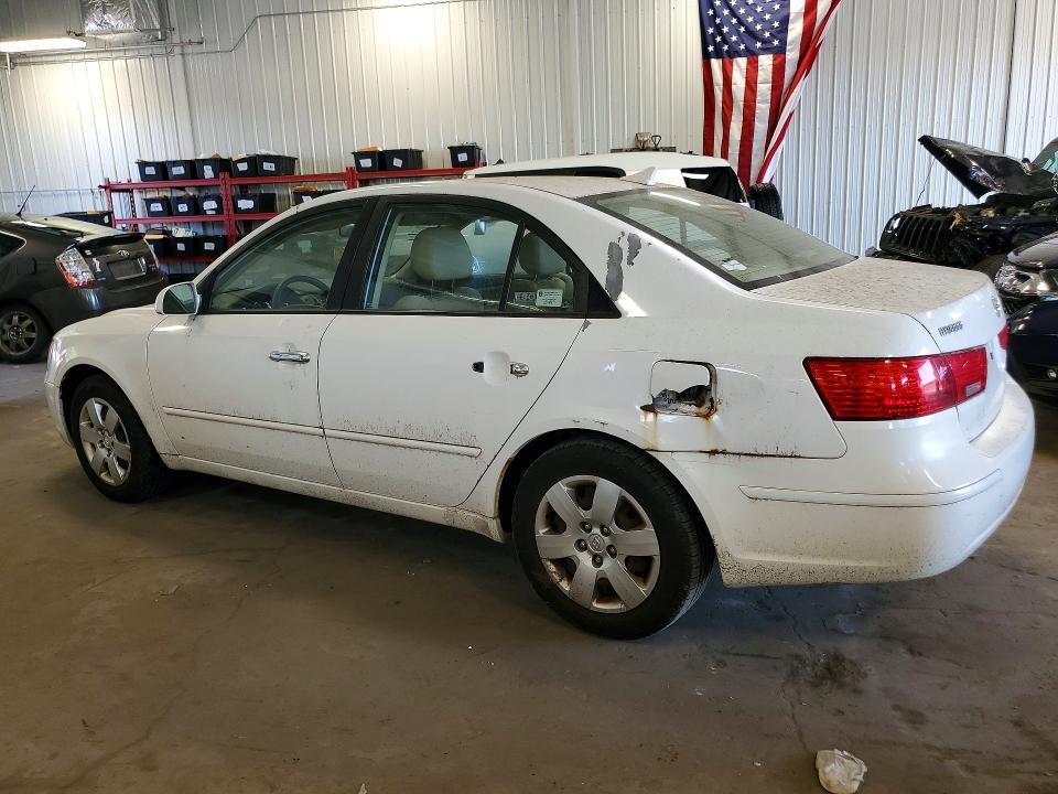 Photo 2 from auction – 2010 HYUNDAI SONATA with VIN 5NPET4AC0AH601975