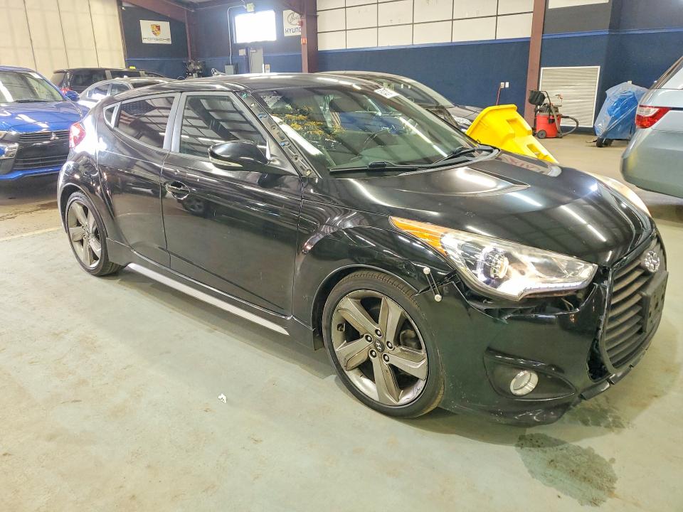Photo 4 from auction – 2013 HYUNDAI VELOSTER with VIN KMHTC6AE2DU166970