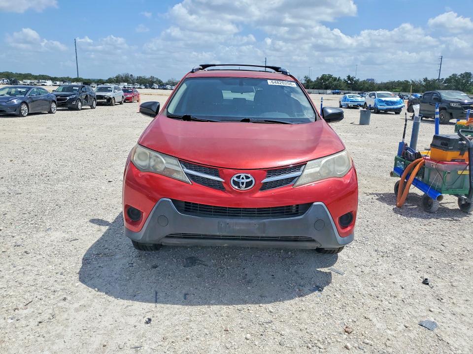 Photo 5 from auction – 2015 TOYOTA RAV4 with VIN JTMZFREV9FJ055838