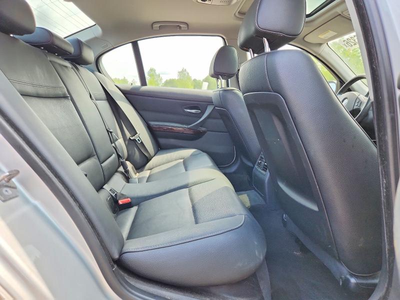 Photo 10 from auction – 2010 BMW 328 with VIN WBAPK5C55AA652781
