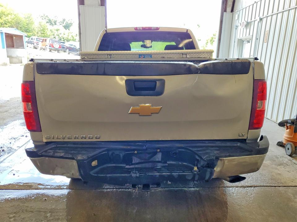 Photo 6 from auction – 2008 CHEVROLET SILVERADO with VIN 1GCHK29K18E157709