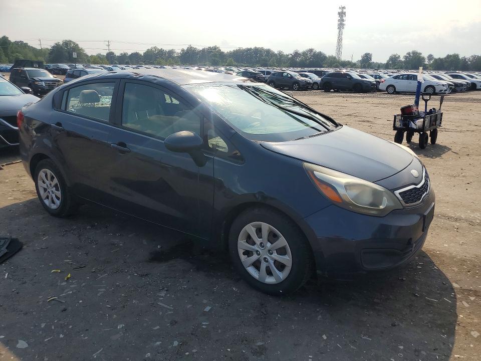 Photo 4 from auction – 2013 KIA RIO with VIN KNADN4A31D6200968