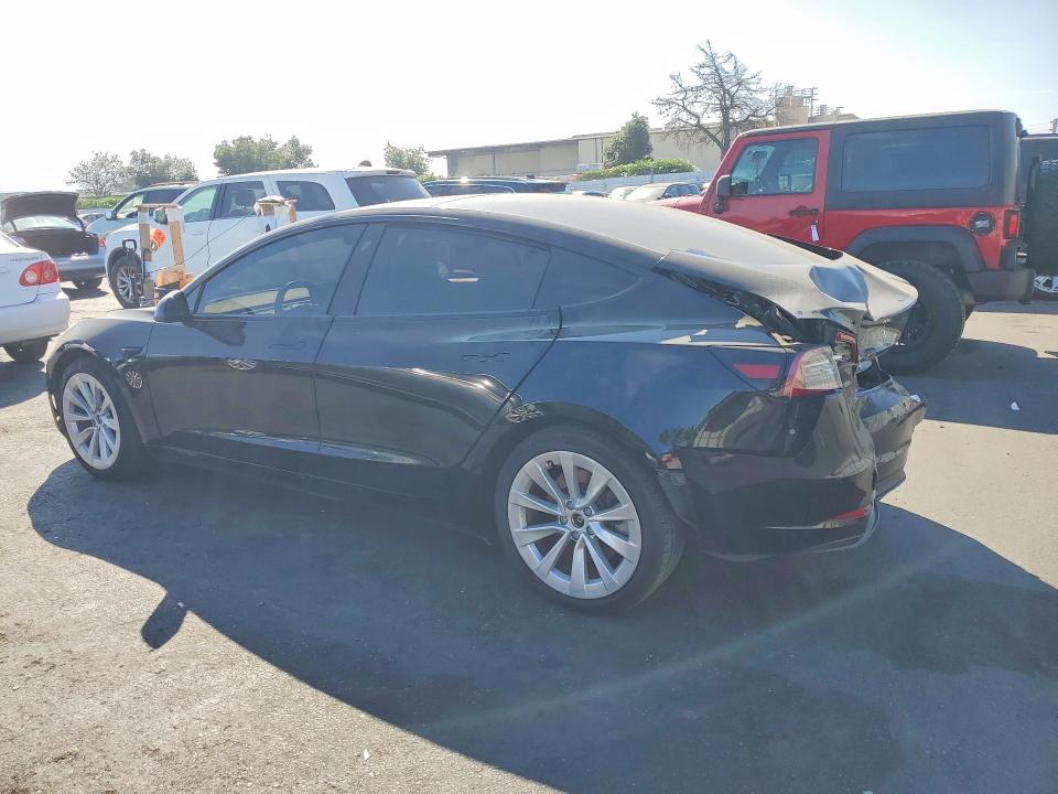 Foto 2 de la subasta – 2021 TESLA MODEL 3 con VIN 5YJ3E1EB3MF877331