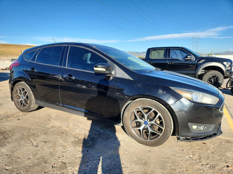 Photo 4 from auction – 2017 FORD FOCUS with VIN 1FADP3M23HL219657