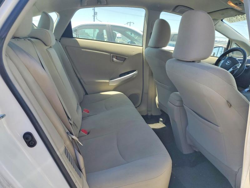 Photo 10 from auction – 2014 TOYOTA PRIUS with VIN JTDKN3DU2E0369748