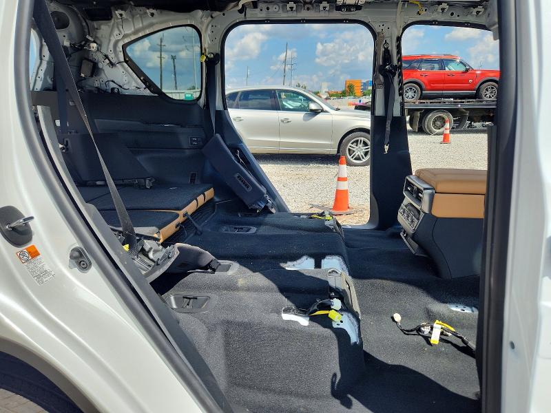 Photo 11 from auction – 2026 LEXUS LX 600 with VIN JTJGB7CX7T4091370