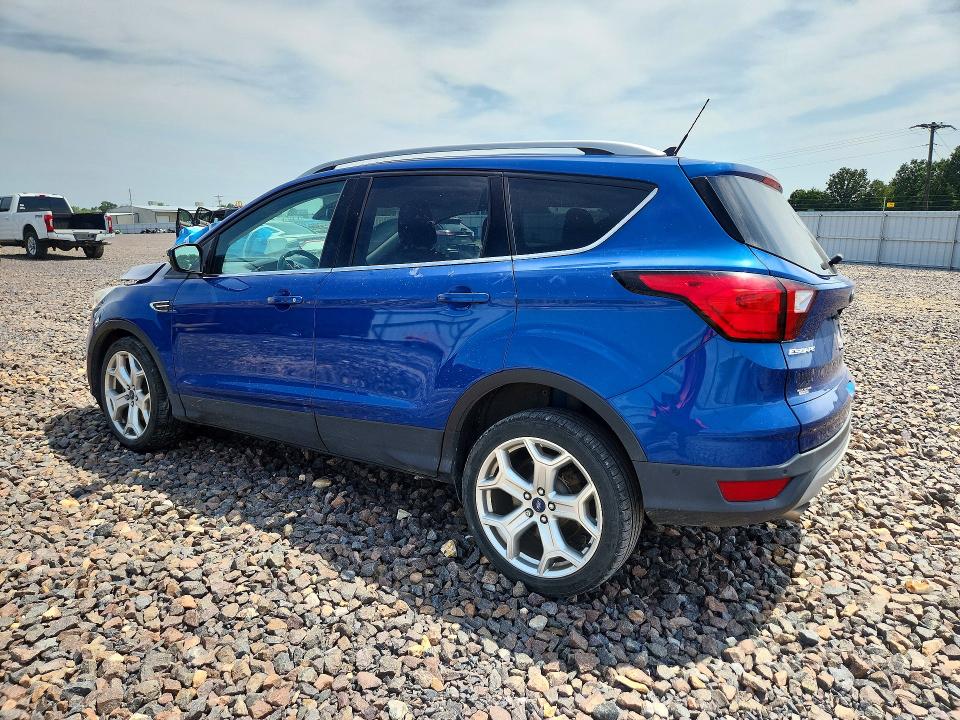 Photo 2 from auction – 2019 FORD ESCAPE with VIN 1FMCU9J9XKUA69918