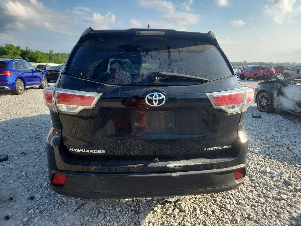 Photo 6 from auction – 2015 TOYOTA HIGHLANDER with VIN 5TDDKRFHXFS114512